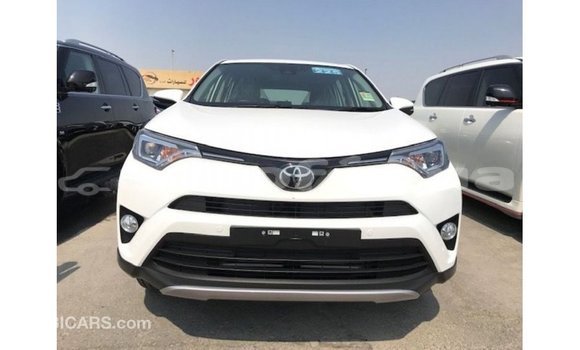 Acheter Import Voiture Toyota 4Runner Blanc à Import - Dubai, Marquesas Acheter Import Voiture Toyota 4Runner Blanc à Import - Dubai, Marquesas