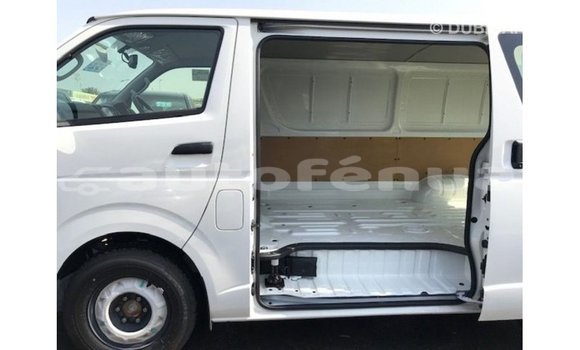 Buy Import Toyota Hiace White Car in Import - Dubai in Marquesas Buy Import Toyota Hiace White Car in Import - Dubai in Marquesas