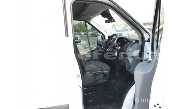 Buy Import Ford Club Wagon White Car in Import - Dubai in Marquesas Buy Import Ford Club Wagon White Car in Import - Dubai in Marquesas