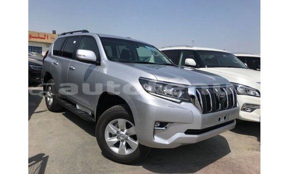 Acheter Import Voiture Toyota Prado Autre à Import - Dubai, Marquesas