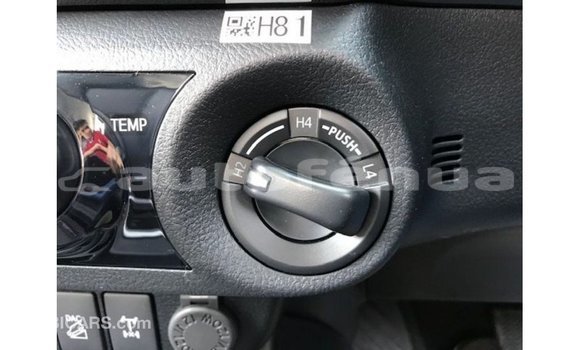 Buy Import Toyota Hilux Black Car in Import - Dubai in Marquesas Buy Import Toyota Hilux Black Car in Import - Dubai in Marquesas