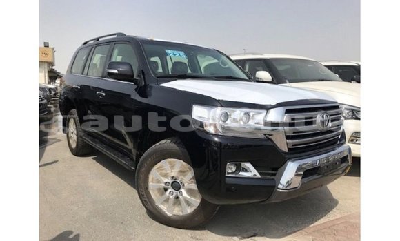 Acheter Import Voiture Toyota Land Cruiser Noir à Import - Dubai, Marquesas