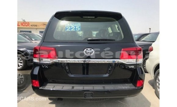 Acheter Import Voiture Toyota Land Cruiser Noir à Import - Dubai, Marquesas Acheter Import Voiture Toyota Land Cruiser Noir à Import - Dubai, Marquesas