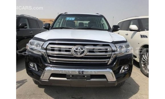 Acheter Import Voiture Toyota Land Cruiser Noir à Import - Dubai, Marquesas Acheter Import Voiture Toyota Land Cruiser Noir à Import - Dubai, Marquesas