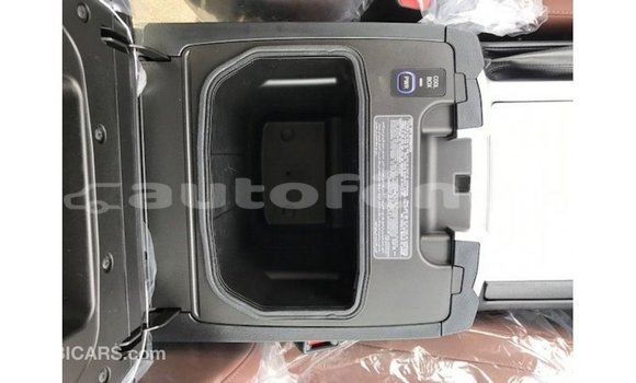 Acheter Import Voiture Toyota Land Cruiser Noir à Import - Dubai, Marquesas Acheter Import Voiture Toyota Land Cruiser Noir à Import - Dubai, Marquesas
