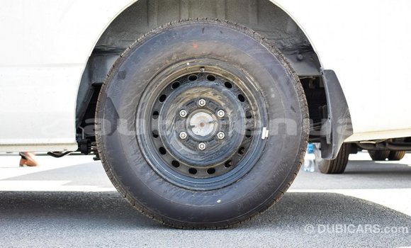 Acheter Import Voiture Toyota Hiace Blanc à Import - Dubai, Marquesas Acheter Import Voiture Toyota Hiace Blanc à Import - Dubai, Marquesas