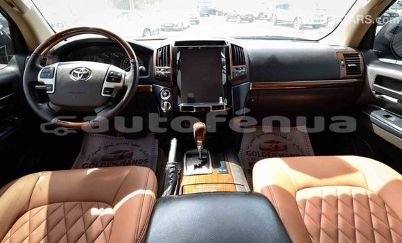 Buy Import Toyota Land Cruiser Black Car in Import - Dubai in Marquesas Buy Import Toyota Land Cruiser Black Car in Import - Dubai in Marquesas