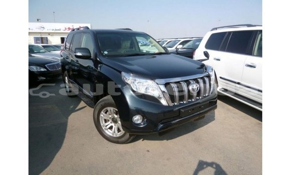 Acheter Import Voiture Toyota Prado Bleu à Import - Dubai, Marquesas