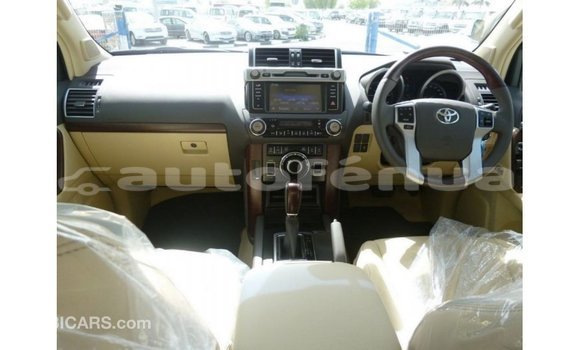 Acheter Import Voiture Toyota Prado Blanc à Import - Dubai, Marquesas Acheter Import Voiture Toyota Prado Blanc à Import - Dubai, Marquesas