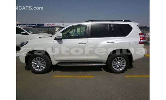 Acheter Import Voiture Toyota Prado Blanc à Import - Dubai, Marquesas Acheter Import Voiture Toyota Prado Blanc à Import - Dubai, Marquesas
