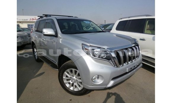 Acheter Import Voiture Toyota Prado Autre à Import - Dubai, Marquesas