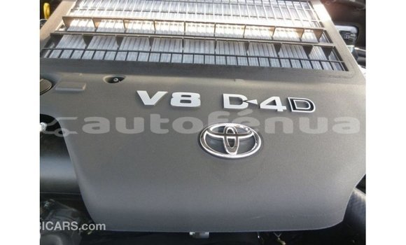 Buy Import Toyota Land Cruiser Black Car in Import - Dubai in Marquesas Buy Import Toyota Land Cruiser Black Car in Import - Dubai in Marquesas