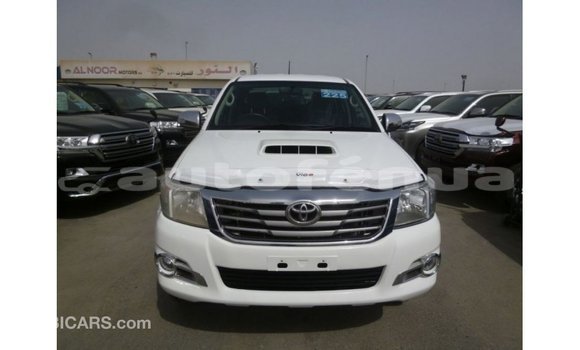Buy Import Toyota Hilux White Car in Import - Dubai in Marquesas Buy Import Toyota Hilux White Car in Import - Dubai in Marquesas