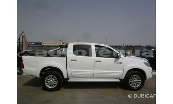 Buy Import Toyota Hilux White Car in Import - Dubai in Marquesas Buy Import Toyota Hilux White Car in Import - Dubai in Marquesas