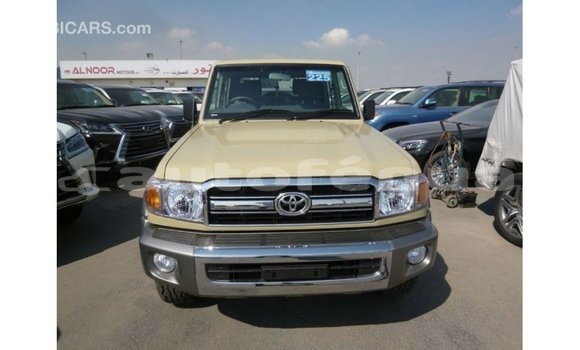 Buy Import Toyota Land Cruiser Beige Car in Import - Dubai in Marquesas Buy Import Toyota Land Cruiser Beige Car in Import - Dubai in Marquesas