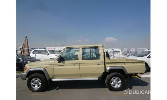 Buy Import Toyota Land Cruiser Beige Car in Import - Dubai in Marquesas Buy Import Toyota Land Cruiser Beige Car in Import - Dubai in Marquesas