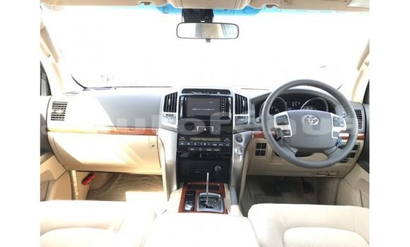 Buy Import Toyota Land Cruiser Black Car in Import - Dubai in Marquesas Buy Import Toyota Land Cruiser Black Car in Import - Dubai in Marquesas