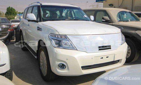 Acheter Import Voiture Nissan Patrol Blanc à Import - Dubai, Marquesas Acheter Import Voiture Nissan Patrol Blanc à Import - Dubai, Marquesas