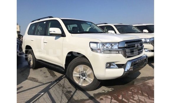 Buy Import Toyota Land Cruiser White Car in Import - Dubai in Marquesas Buy Import Toyota Land Cruiser White Car in Import - Dubai in Marquesas
