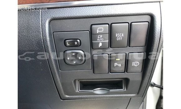 Buy Import Toyota Land Cruiser White Car in Import - Dubai in Marquesas Buy Import Toyota Land Cruiser White Car in Import - Dubai in Marquesas