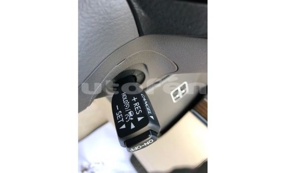 Buy Import Toyota Land Cruiser White Car in Import - Dubai in Marquesas Buy Import Toyota Land Cruiser White Car in Import - Dubai in Marquesas