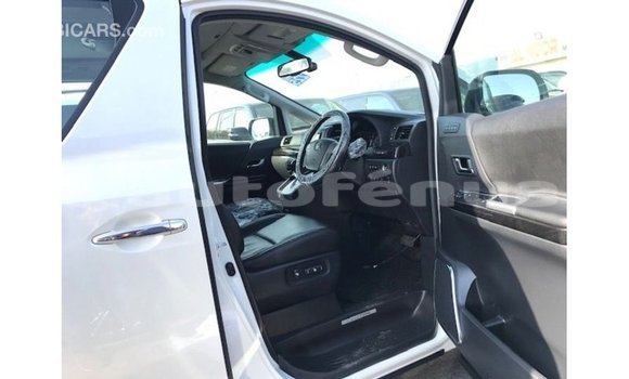 Buy Import Toyota Vellfire White Car in Import - Dubai in Marquesas Buy Import Toyota Vellfire White Car in Import - Dubai in Marquesas