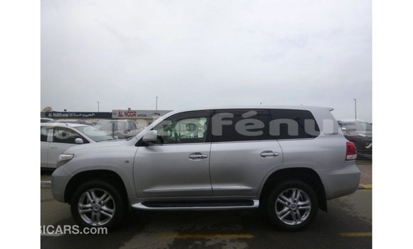 Buy Import Toyota Land Cruiser Other Car in Import - Dubai in Marquesas Buy Import Toyota Land Cruiser Other Car in Import - Dubai in Marquesas