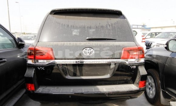 Acheter Import Voiture Toyota Land Cruiser Noir à Import - Dubai, Marquesas Acheter Import Voiture Toyota Land Cruiser Noir à Import - Dubai, Marquesas