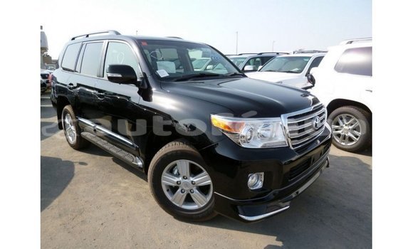 Acheter Import Voiture Toyota Land Cruiser Noir à Import - Dubai, Marquesas