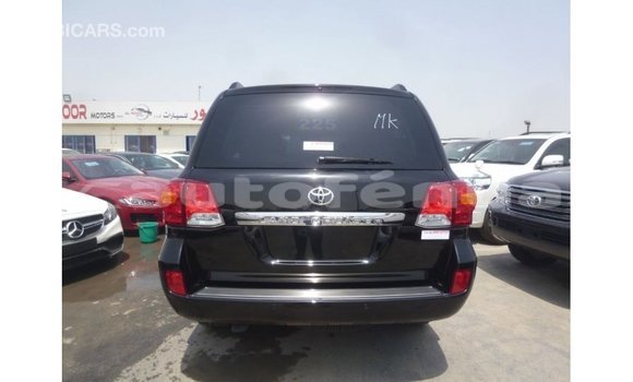 Acheter Import Voiture Toyota Land Cruiser Noir à Import - Dubai, Marquesas Acheter Import Voiture Toyota Land Cruiser Noir à Import - Dubai, Marquesas
