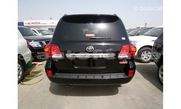 Acheter Import Voiture Toyota Land Cruiser Noir à Import - Dubai, Marquesas Acheter Import Voiture Toyota Land Cruiser Noir à Import - Dubai, Marquesas