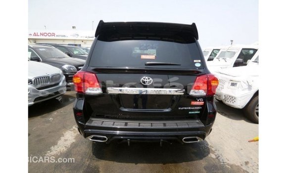 Buy Import Toyota Land Cruiser Black Car in Import - Dubai in Marquesas Buy Import Toyota Land Cruiser Black Car in Import - Dubai in Marquesas
