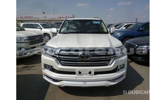 Buy Import Toyota Land Cruiser White Car in Import - Dubai in Marquesas Buy Import Toyota Land Cruiser White Car in Import - Dubai in Marquesas