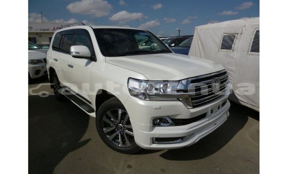 Buy Import Toyota Land Cruiser White Car in Import - Dubai in Marquesas Buy Import Toyota Land Cruiser White Car in Import - Dubai in Marquesas