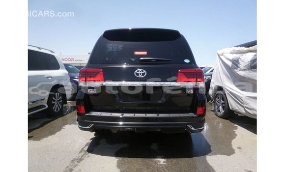 Buy Import Toyota Land Cruiser Black Car in Import - Dubai in Marquesas Buy Import Toyota Land Cruiser Black Car in Import - Dubai in Marquesas