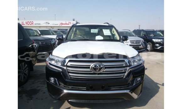 Acheter Import Voiture Toyota Land Cruiser Noir à Import - Dubai, Marquesas Acheter Import Voiture Toyota Land Cruiser Noir à Import - Dubai, Marquesas