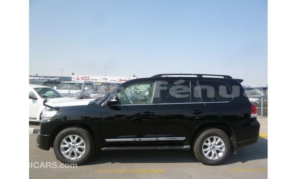 Acheter Import Voiture Toyota Land Cruiser Noir à Import - Dubai, Marquesas Acheter Import Voiture Toyota Land Cruiser Noir à Import - Dubai, Marquesas