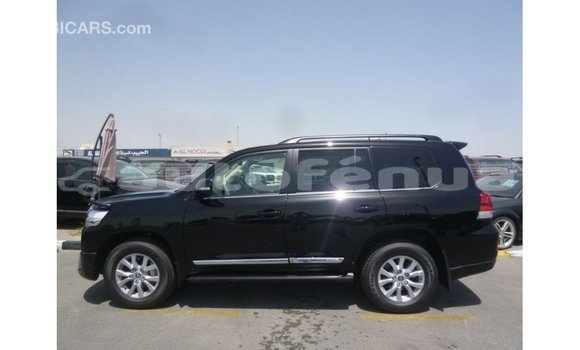 Buy Import Toyota Land Cruiser Black Car in Import - Dubai in Marquesas Buy Import Toyota Land Cruiser Black Car in Import - Dubai in Marquesas