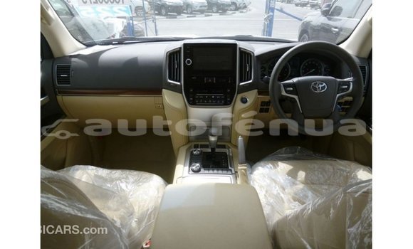 Acheter Import Voiture Toyota Land Cruiser Blanc à Import - Dubai, Marquesas Acheter Import Voiture Toyota Land Cruiser Blanc à Import - Dubai, Marquesas