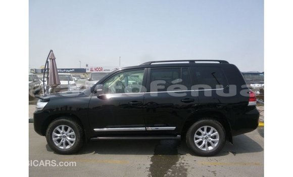 Acheter Import Voiture Toyota Land Cruiser Noir à Import - Dubai, Marquesas Acheter Import Voiture Toyota Land Cruiser Noir à Import - Dubai, Marquesas