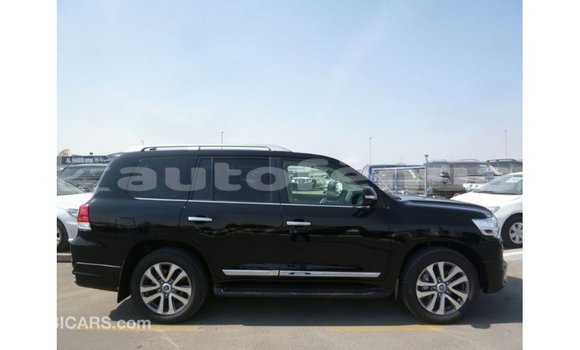 Acheter Import Voiture Toyota Land Cruiser Noir à Import - Dubai, Marquesas Acheter Import Voiture Toyota Land Cruiser Noir à Import - Dubai, Marquesas