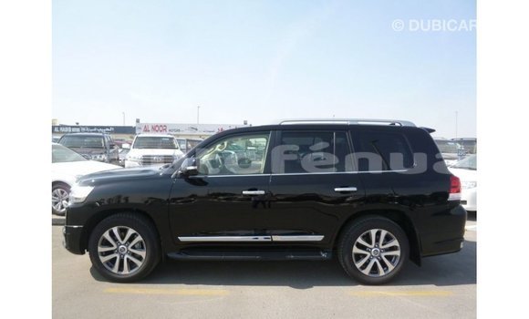 Acheter Import Voiture Toyota Land Cruiser Noir à Import - Dubai, Marquesas Acheter Import Voiture Toyota Land Cruiser Noir à Import - Dubai, Marquesas