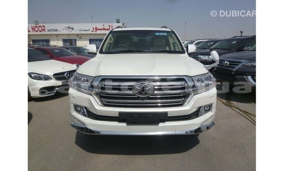 Buy Import Toyota Land Cruiser White Car in Import - Dubai in Marquesas Buy Import Toyota Land Cruiser White Car in Import - Dubai in Marquesas
