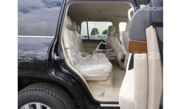 Buy Import Toyota Land Cruiser Black Car in Import - Dubai in Marquesas Buy Import Toyota Land Cruiser Black Car in Import - Dubai in Marquesas