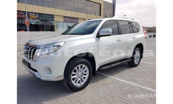 Acheter Import Voiture Toyota Prado Blanc à Import - Dubai, Marquesas Acheter Import Voiture Toyota Prado Blanc à Import - Dubai, Marquesas