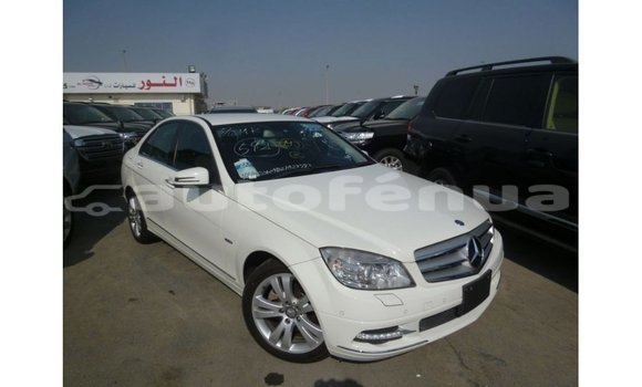 Acheter Import Voiture Mercedes-Benz 200 Blanc à Import - Dubai, Marquesas Acheter Import Voiture Mercedes-Benz 200 Blanc à Import - Dubai, Marquesas