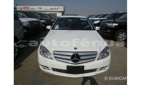 Acheter Import Voiture Mercedes-Benz 200 Blanc à Import - Dubai, Marquesas Acheter Import Voiture Mercedes-Benz 200 Blanc à Import - Dubai, Marquesas