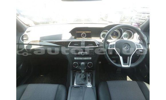 Buy Import Mercedes-Benz 200 Other Car in Import - Dubai in Marquesas Buy Import Mercedes-Benz 200 Other Car in Import - Dubai in Marquesas