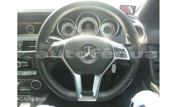 Buy Import Mercedes-Benz 200 Other Car in Import - Dubai in Marquesas Buy Import Mercedes-Benz 200 Other Car in Import - Dubai in Marquesas