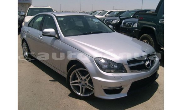 Acheter Import Voiture Mercedes-Benz 190 Autre à Import - Dubai, Marquesas